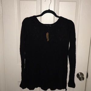 Black flowy American Eagle sweater with lace